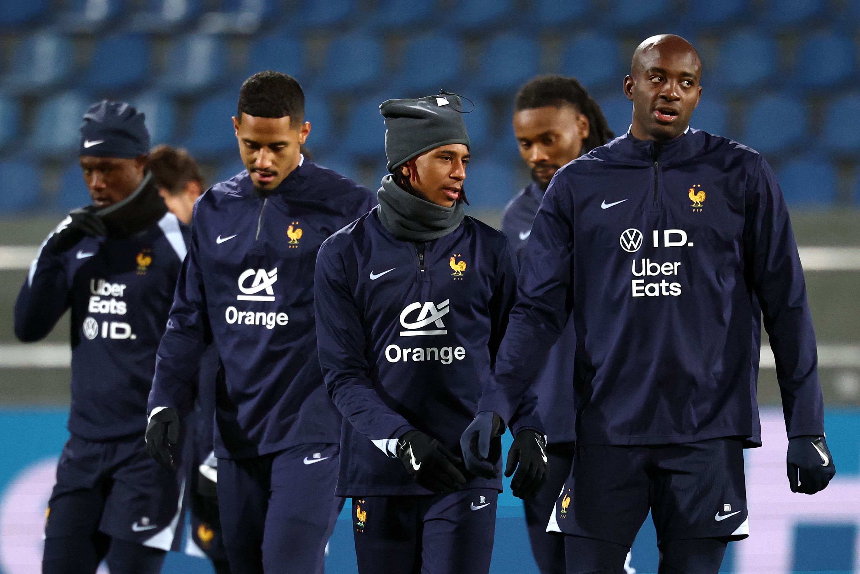 九州体育-包含法罗群岛队在欧预赛比赛中打破僵局，跻身前列的词条