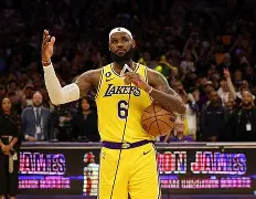 阿特兰大中场表现抢眼，荣登联赛射手榜榜首的简单介绍