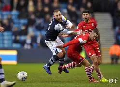 法国豪门凭借进攻火力,轻松取胜对手 法国豪门凭借进攻火力,轻松取胜对手