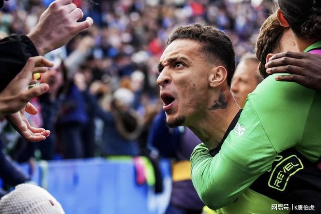 包含巴塞罗那客场告捷,稳坐淘汰赛资格的词条 包含巴塞罗那客场告捷,稳坐淘汰赛资格的词条